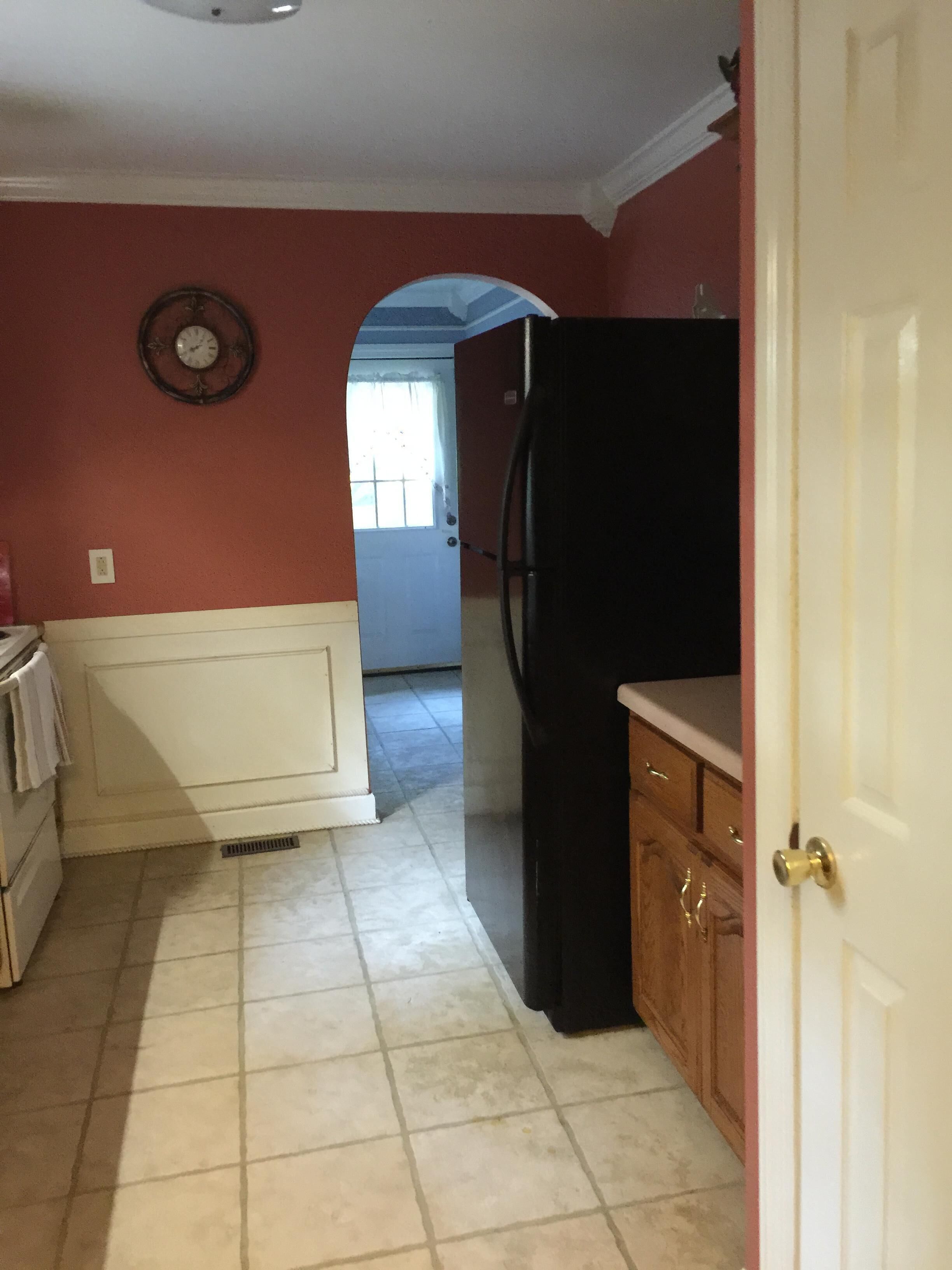 Beautiful Cottage Close To The Lake And Everything You Could Ever Need.