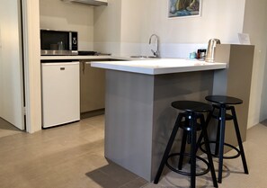 Fridge, microwave, oven, toaster