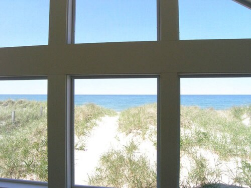 Oceanside 1 -  East Sandwich waterfront cottage