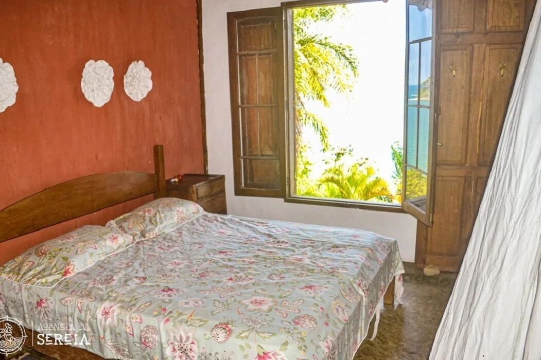 Beautiful home for weekend and season! Canal view and access to the sea