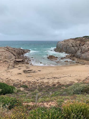 GREAT GETAWAY BY THE BEACH-HILLSVIEW PORT ELLIOTT