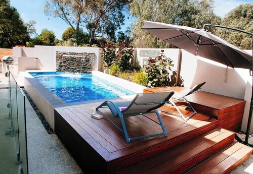 Eagle Bay Beach Retreat