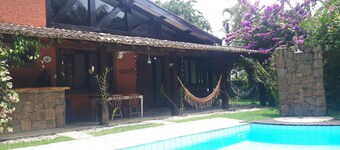 House in Riviera de Sao Lourenco. Close to beach and shopping.