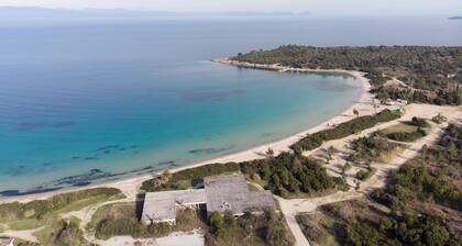Villa Artemis mit Pool von JJ Hospitality