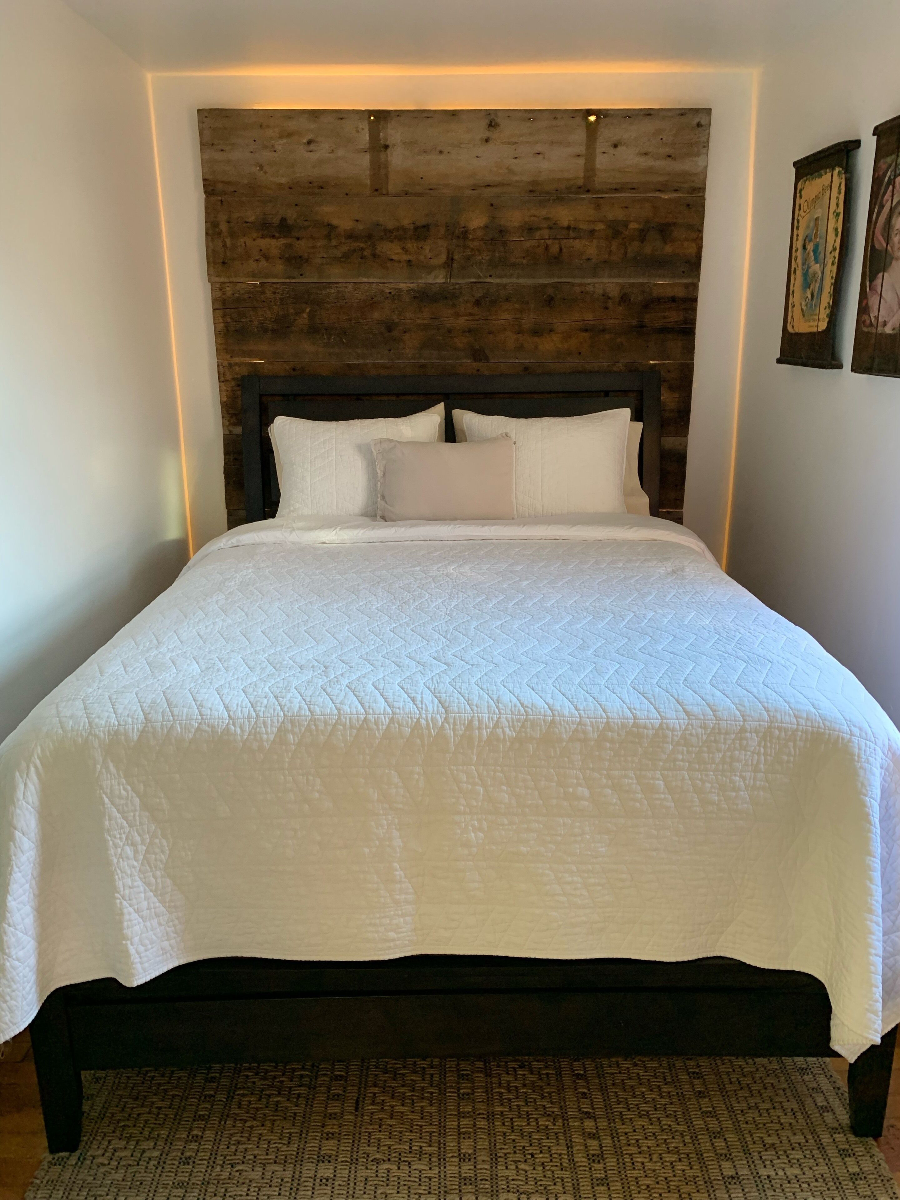 Downtown Hot Springs Cabin  - great location - VERY PRIVATE YARD & CABIN