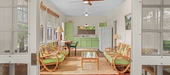 Plantation Cottage - very private 1br/1ba cottage near the beach in Hanalei