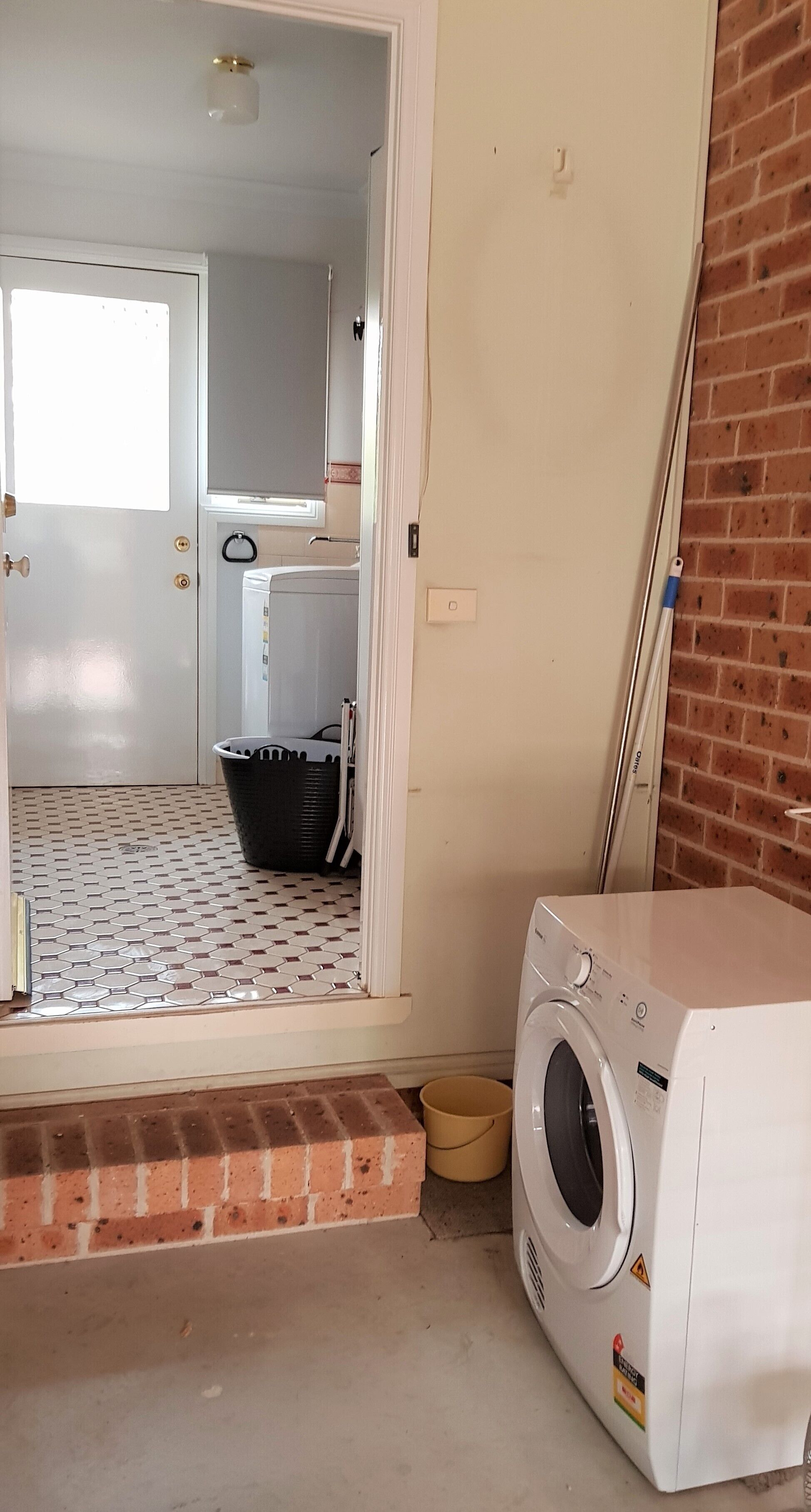 The Villa Retreat - Your 2 bedroom Self-Contained Home Away From Home — image 3