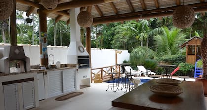 House near the beach, pool, barbecue, wood oven, air conditioning, wifi