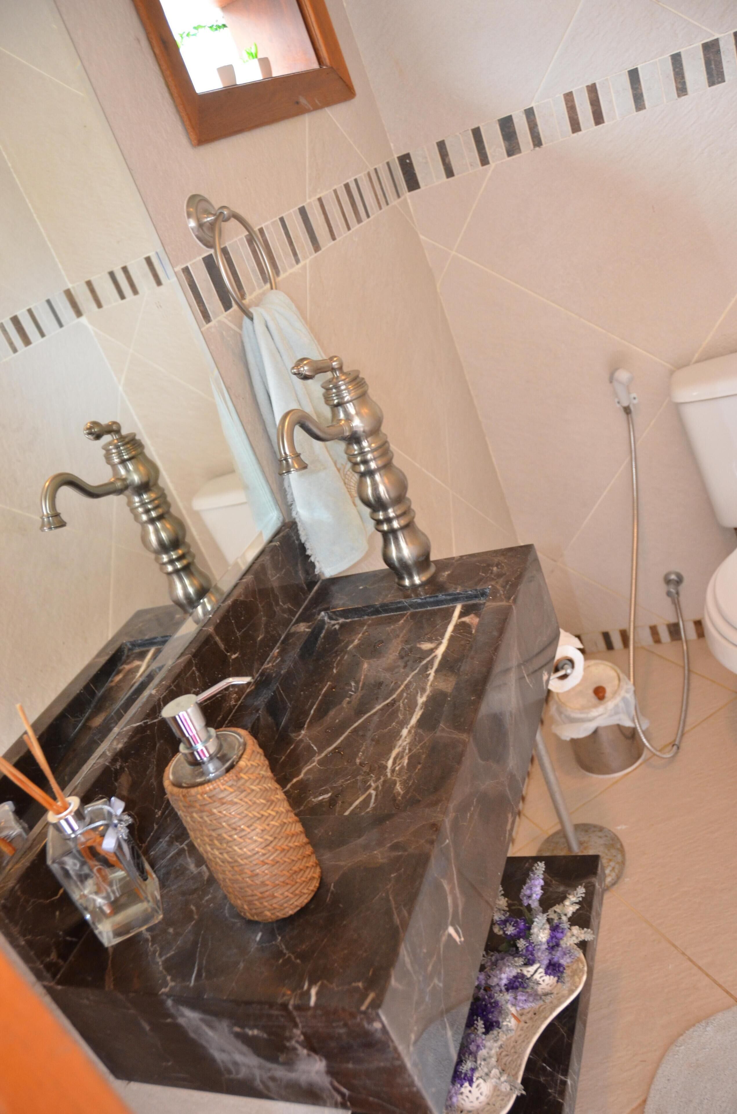 House near the beach, pool, barbecue, wood oven, air conditioning, wifi