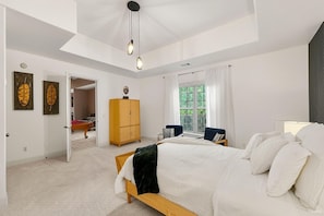 8 bedrooms, desk, iron/ironing board, free WiFi