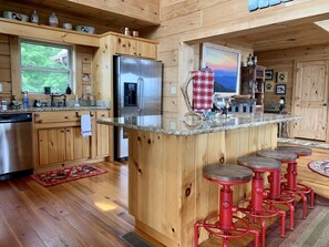 Fridge, microwave, oven, stovetop - All Year Mountain/Sunset Views ~ Updated cabin ~ Best view in Lake Lure (Lake Lure)