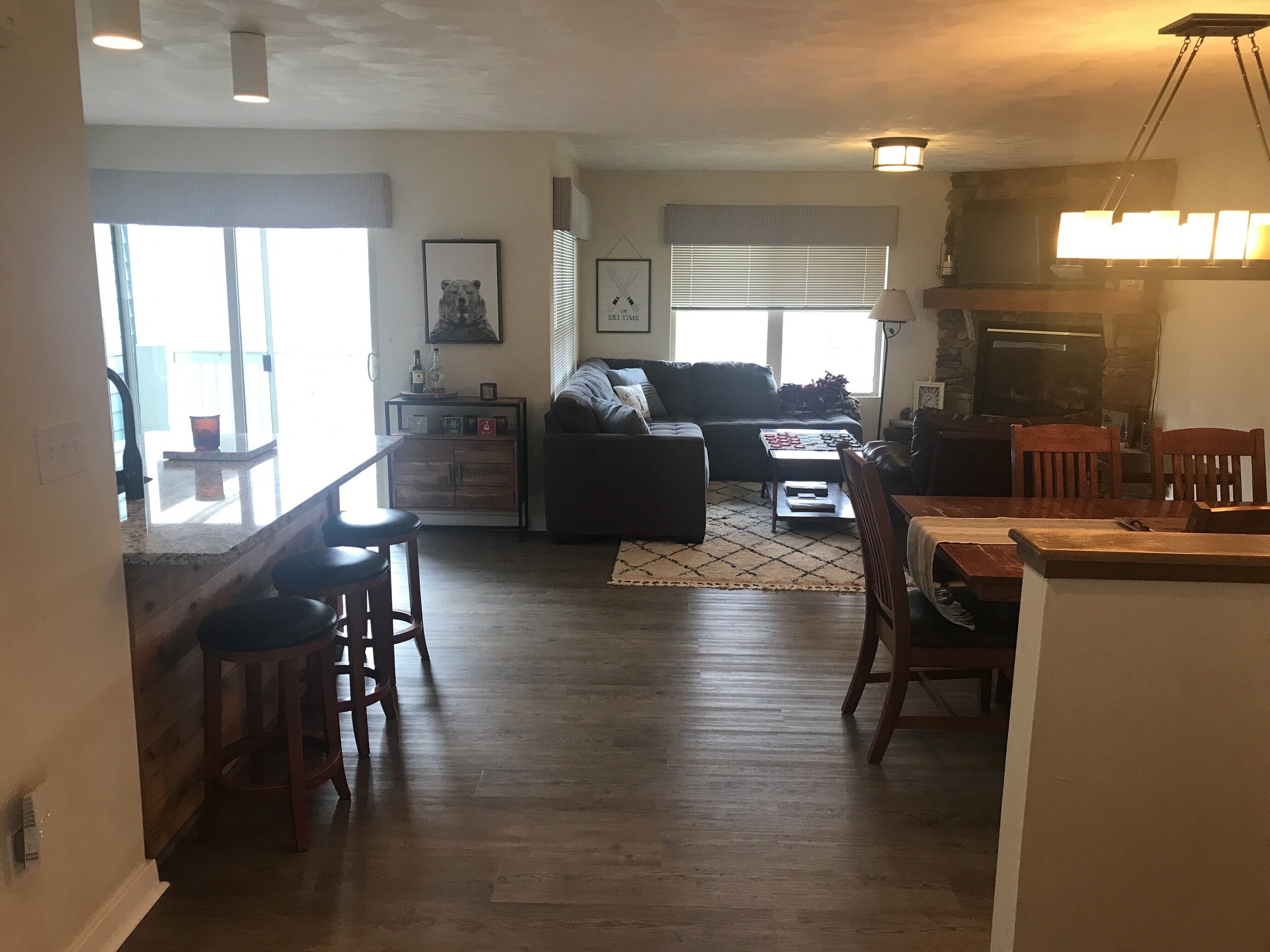 7 Springs Luxury Condo - Ski in, Hot Tub, 3 Bedroom, 3 Bath, Modern