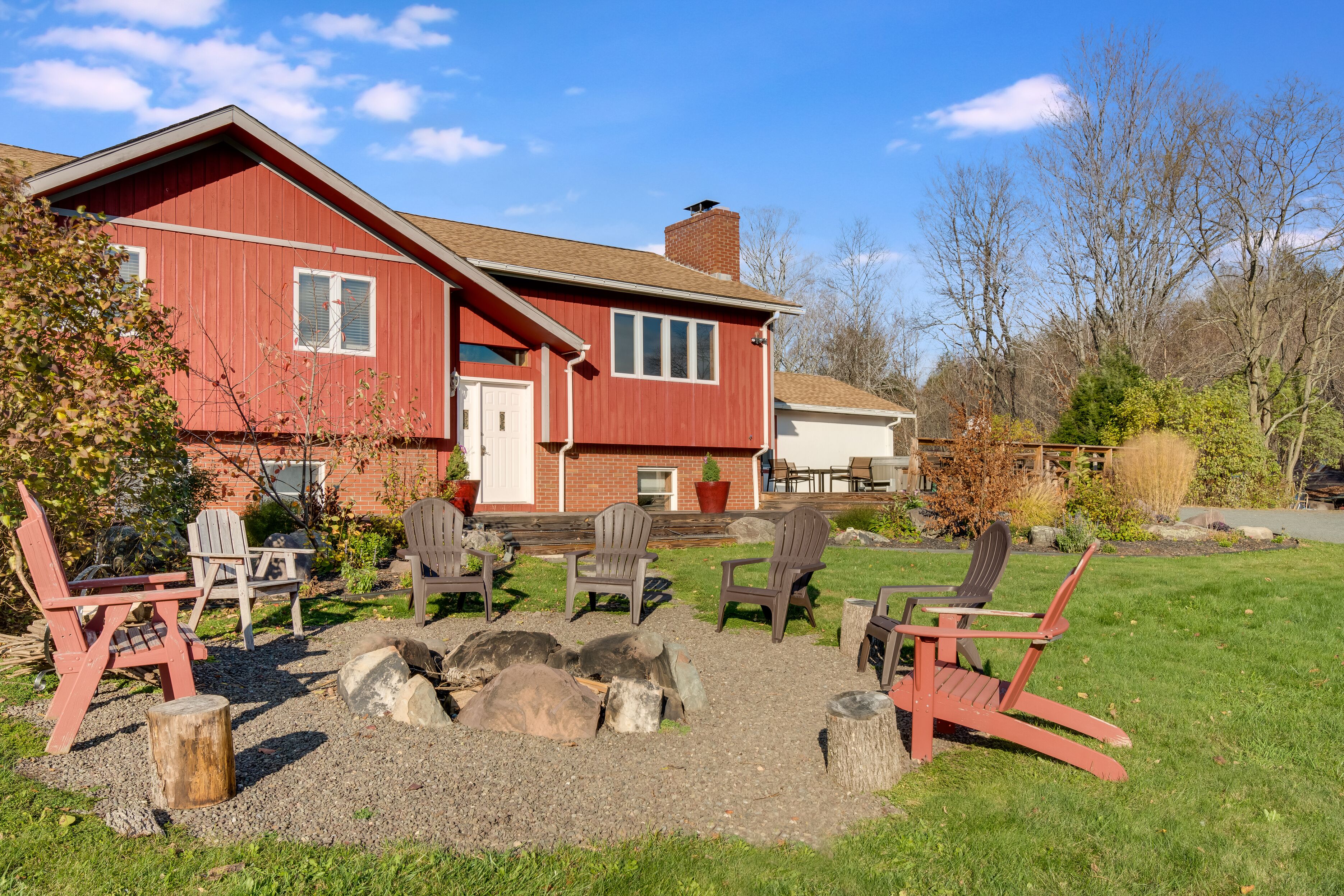 5 Minutes To Windham Slopes! High End Amenities!  Entertainment Galore!