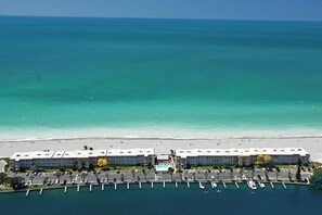 Accommodatie ligt op het strand