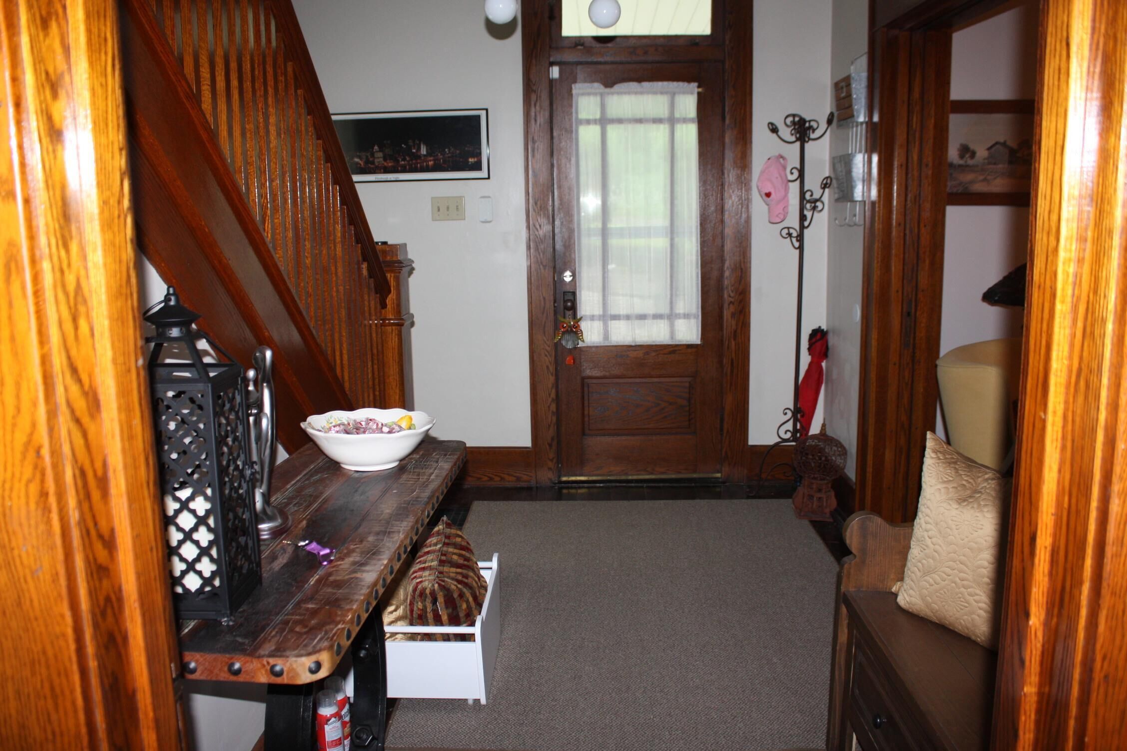 Country Setting- less then 2 miles to downtown Morgantown .