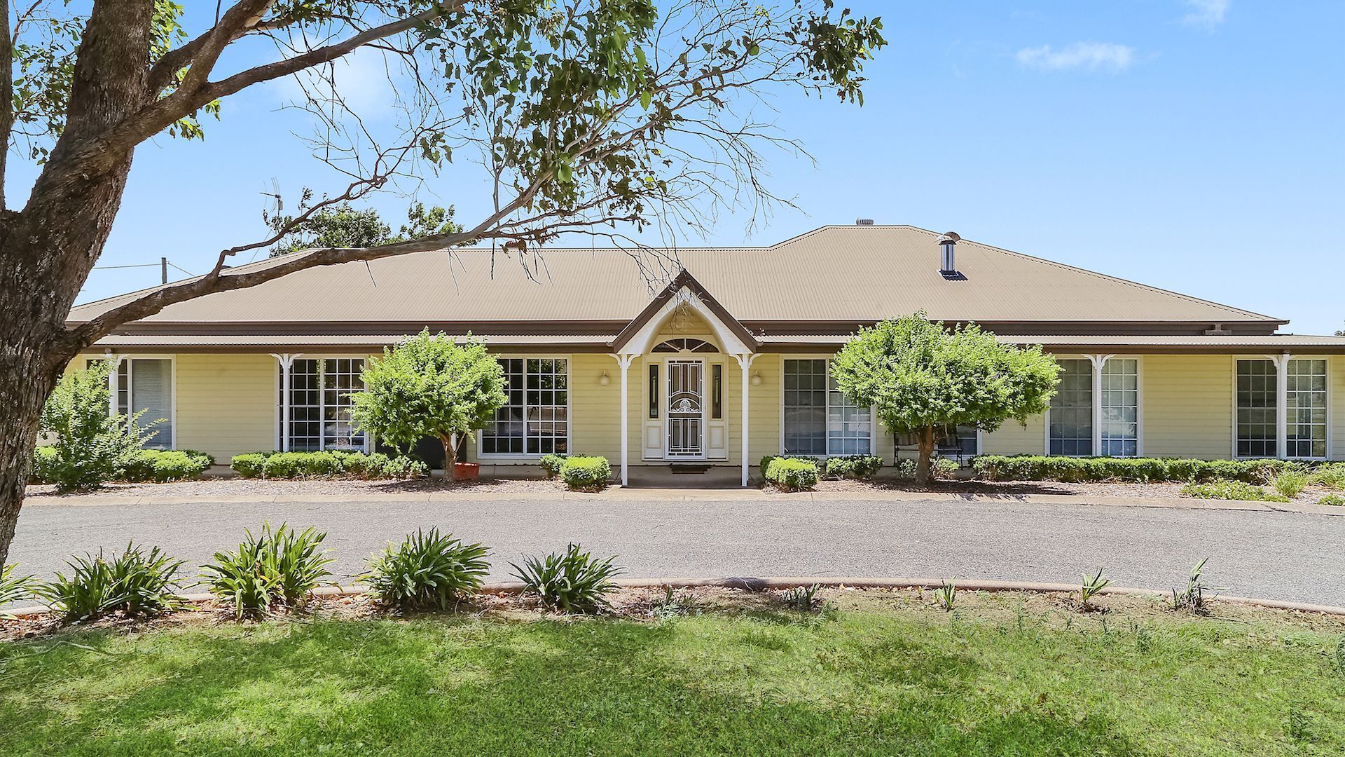 Windsors Edge Residence & Homestead — image 3