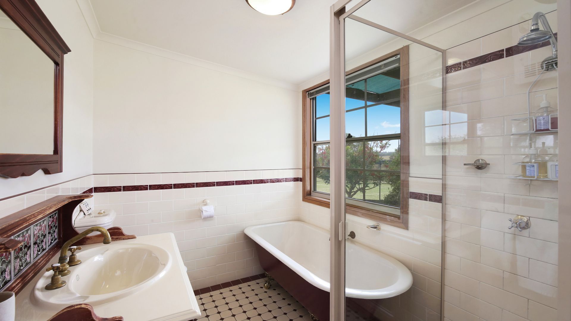 Windsors Edge Residence & Homestead — image 20
