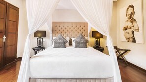 2 bedrooms, iron/ironing board, Internet, bed sheets - Villa Ria Seminyak- private villa in a great location close to Potatohead (Kabupaten Badung)