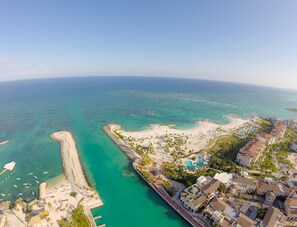靠近海滩、沙滩毛巾