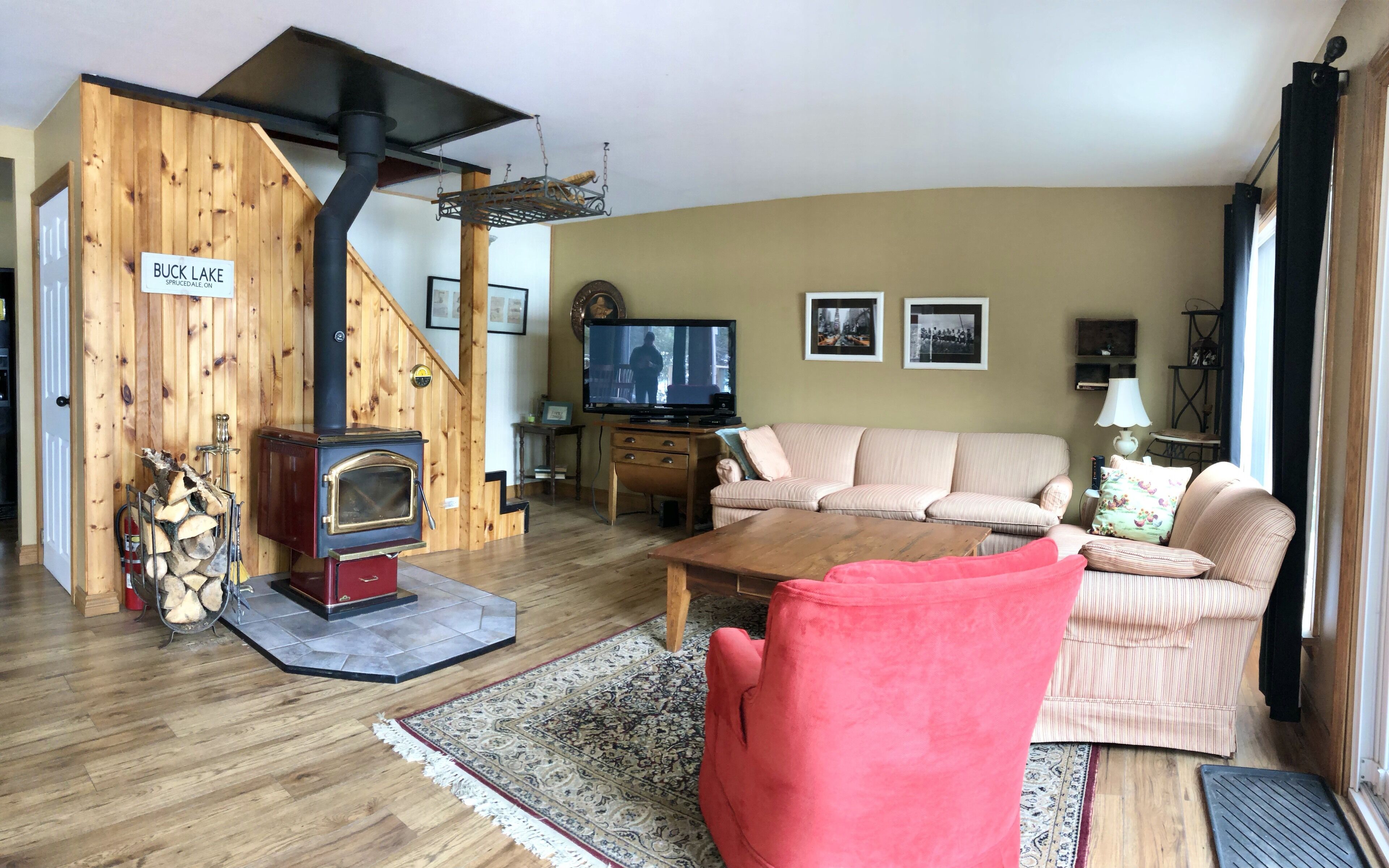 Awesome Buck Lake Cottage-8 Guests- Winterized- Relax, ATV, Sled, Canoe, Ski...
