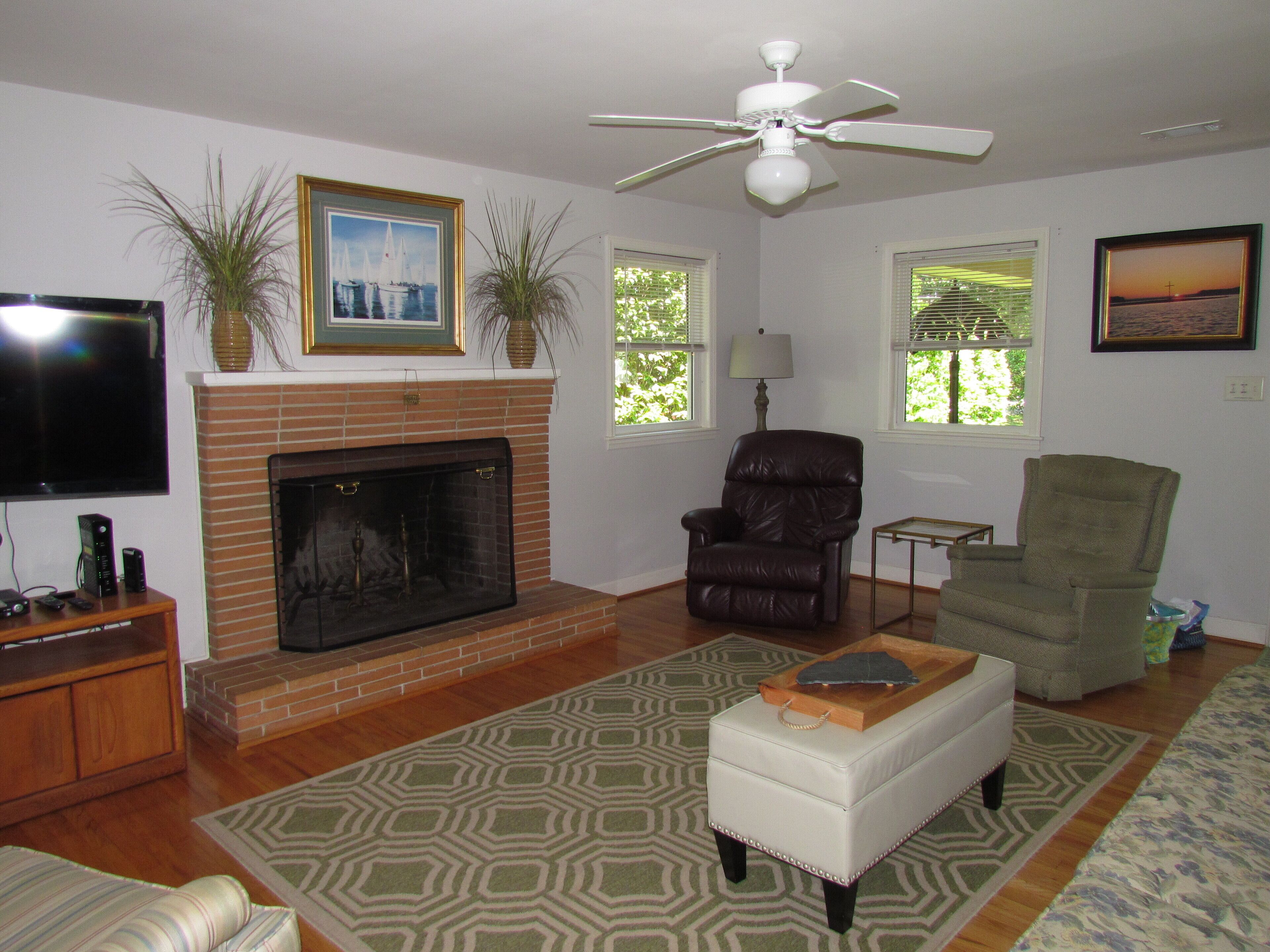 Lake Murray Island Cottage In Fantastic Location