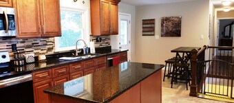 Upscale Private 5 Star Home For Families or Business Trips