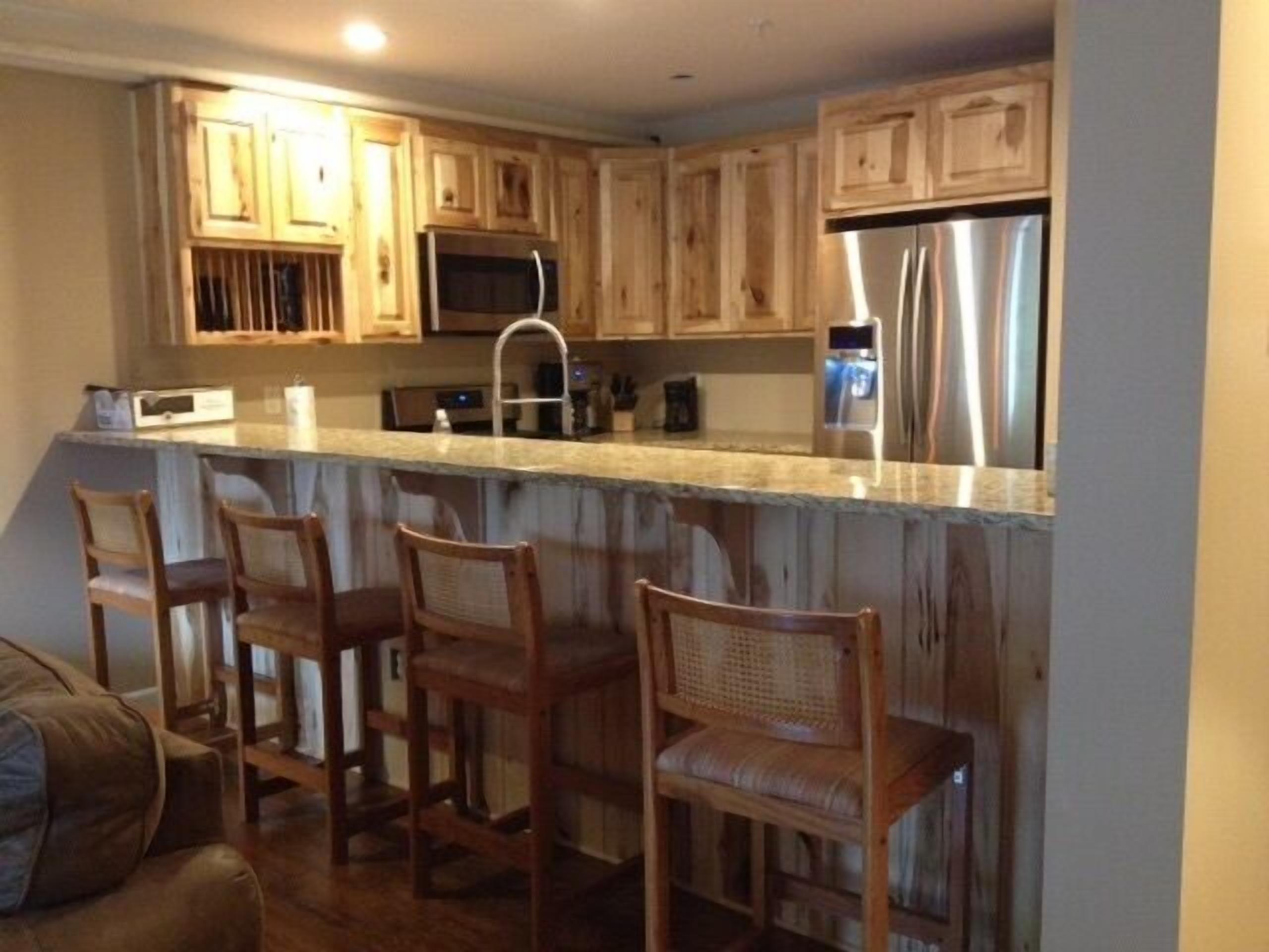 Crystal Pond New 4BR & 3.5 bath