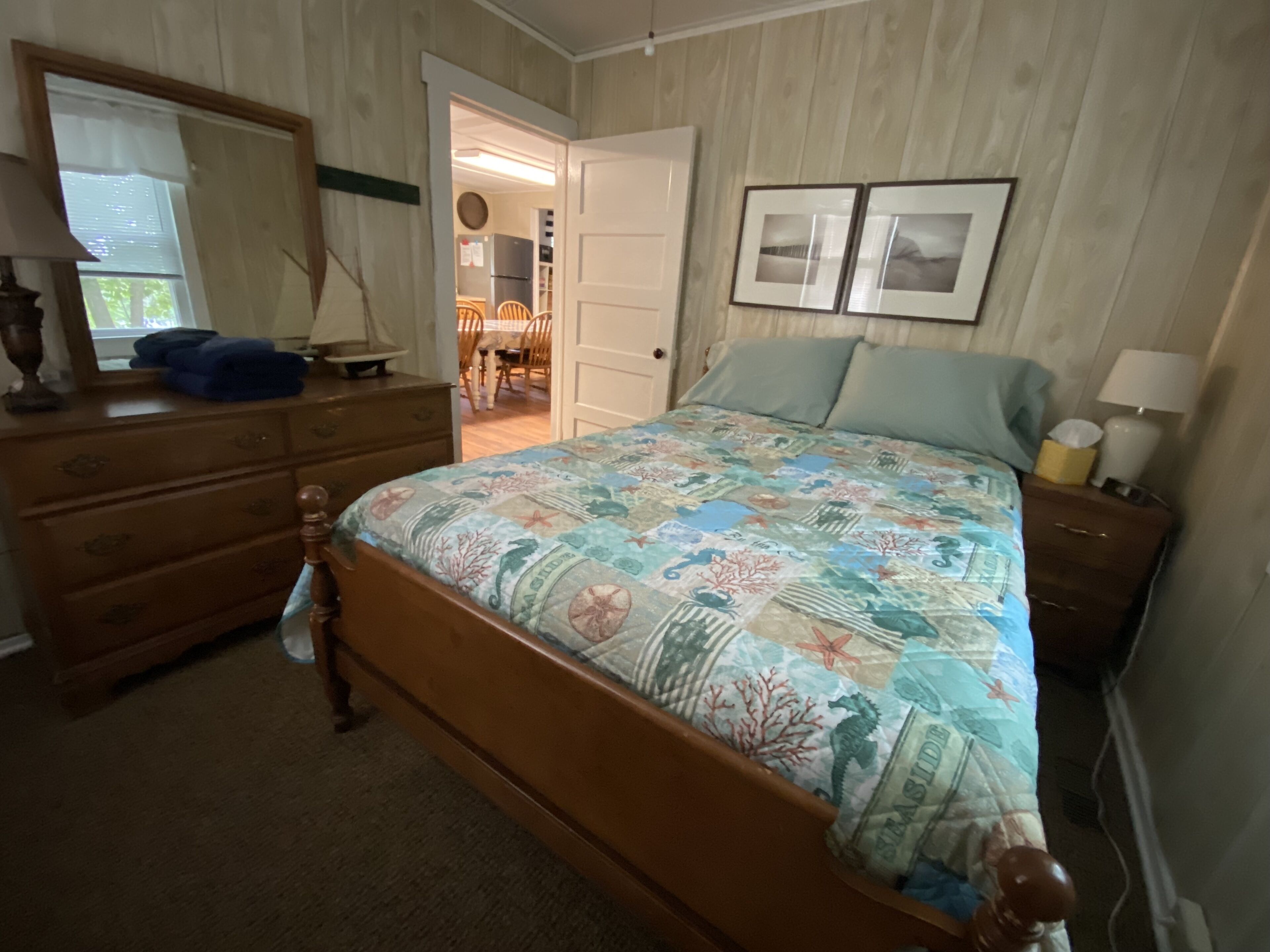 Our Home on the Cove: waterfront, peaceful, wooded, comfy, family friendly