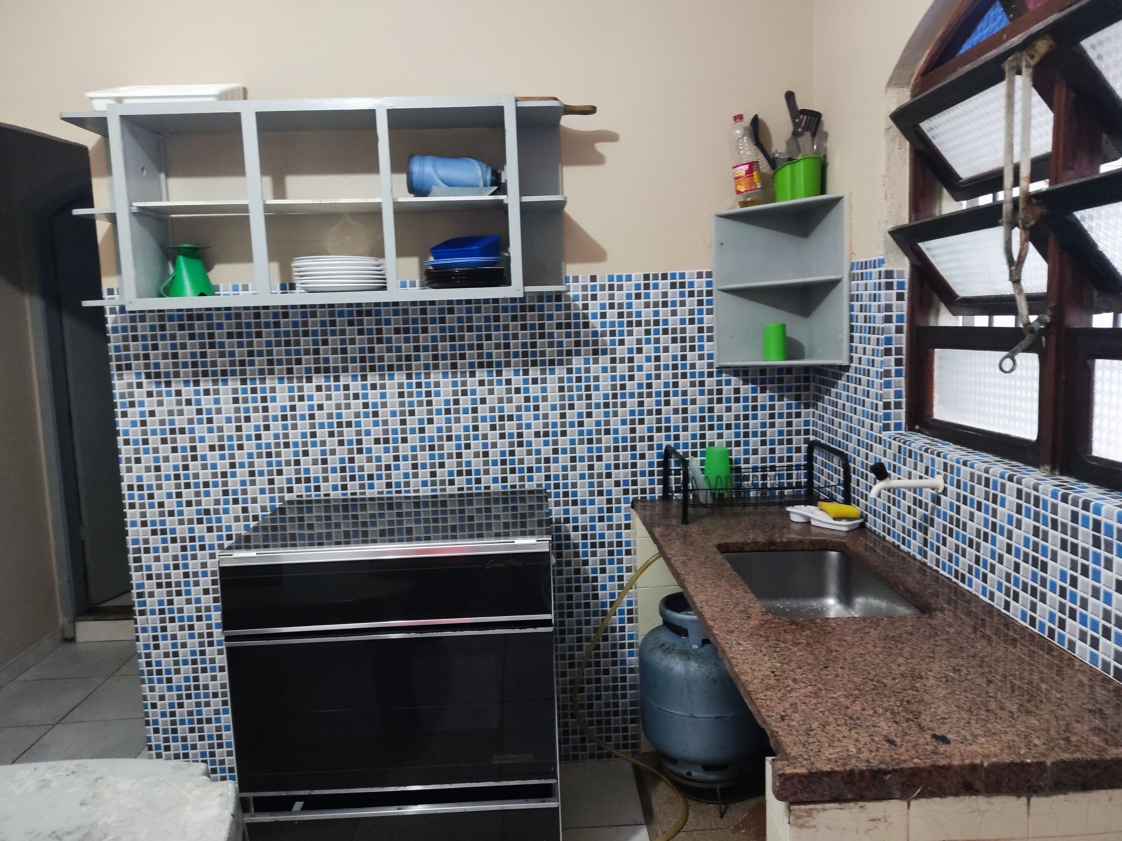 Large 02 bedroom house with pool