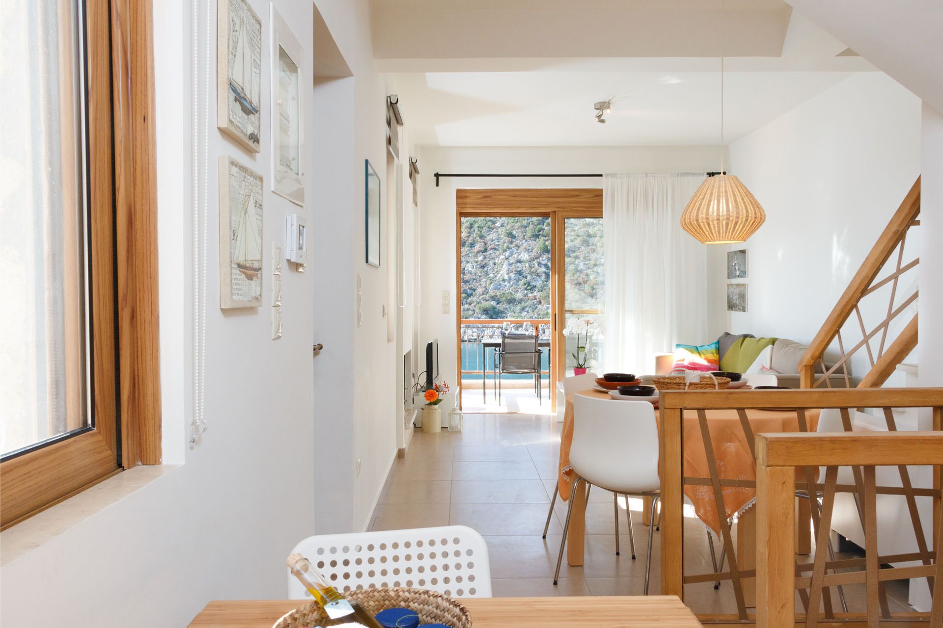 Into The Blue Maisonette: A beautiful stone house on the beach!
