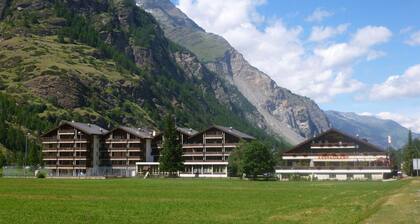 2 Chambre, Cuisine, Balcon Sud, Cuisine Intégrée Parking Couvert TÀsch (Zermatt)