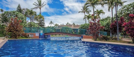 Piscine extérieure, piscine chauffée