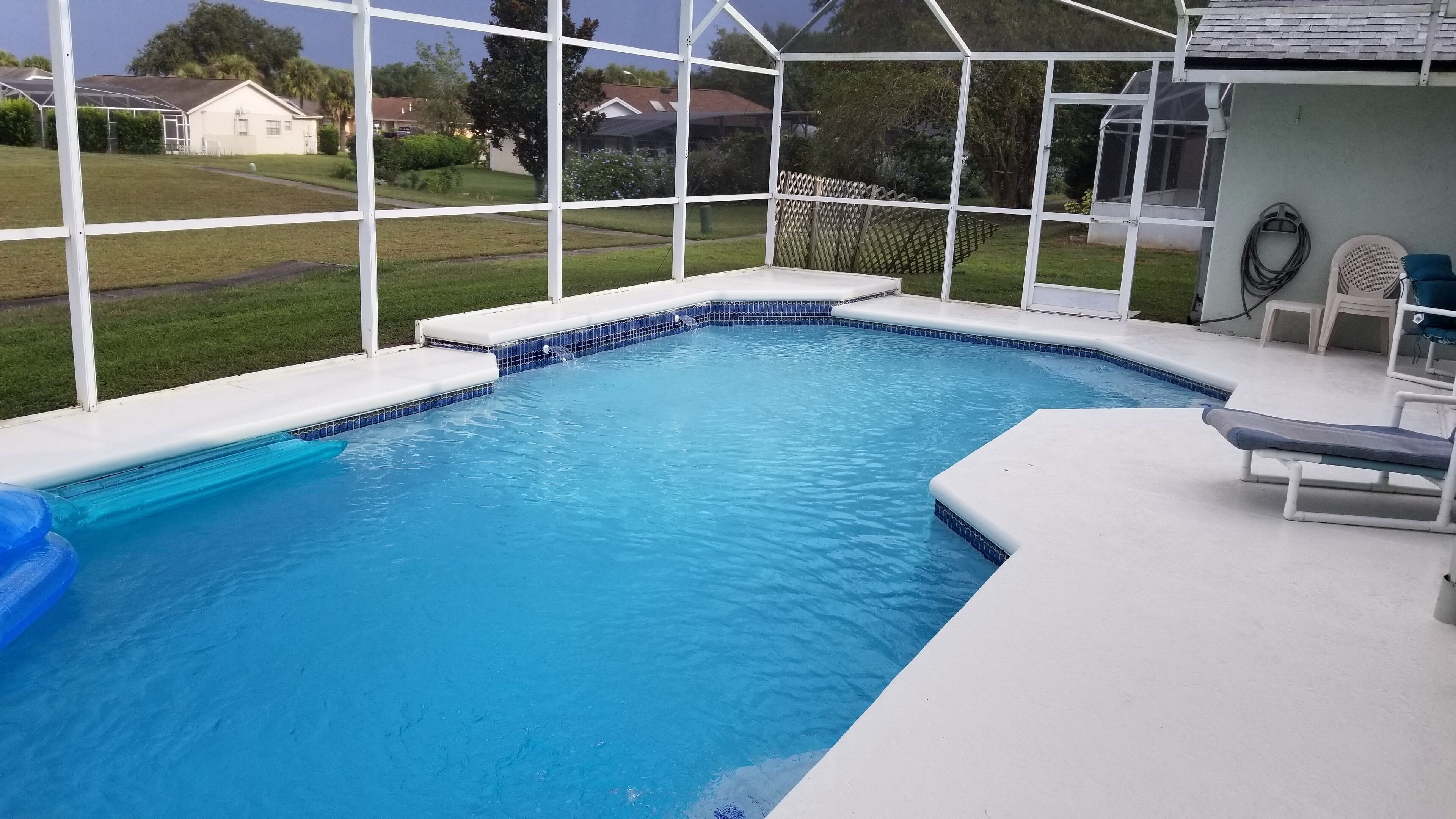 4br king master pool wifi minutes to disney, granite counters, tiled flooring