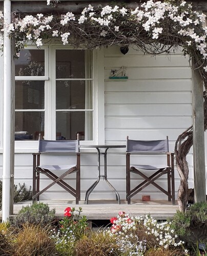 Tree Cottage charmant, abgelegen, 20 Minuten von der Stadt entfernt