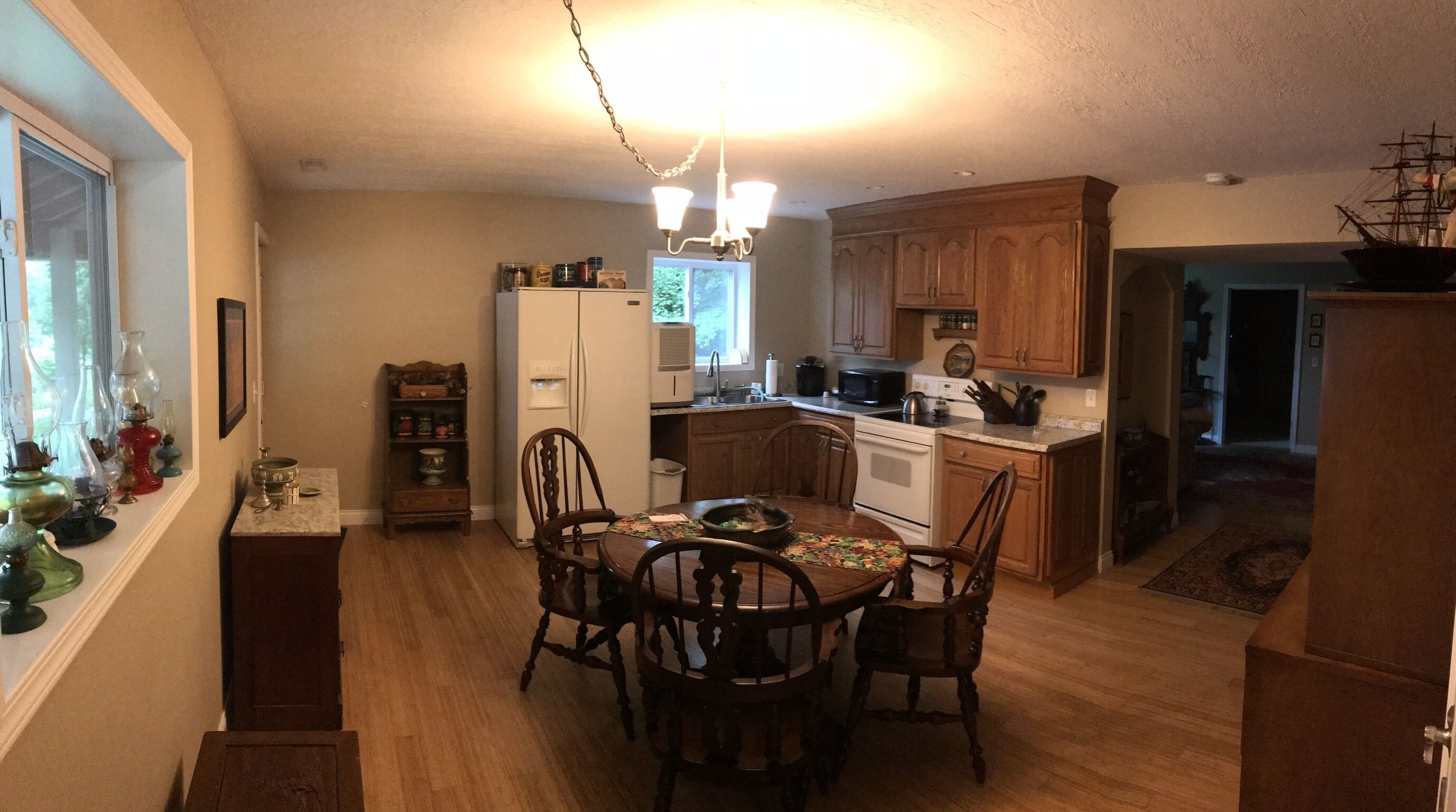 Springport Guesthouse at Lake Lillidel.