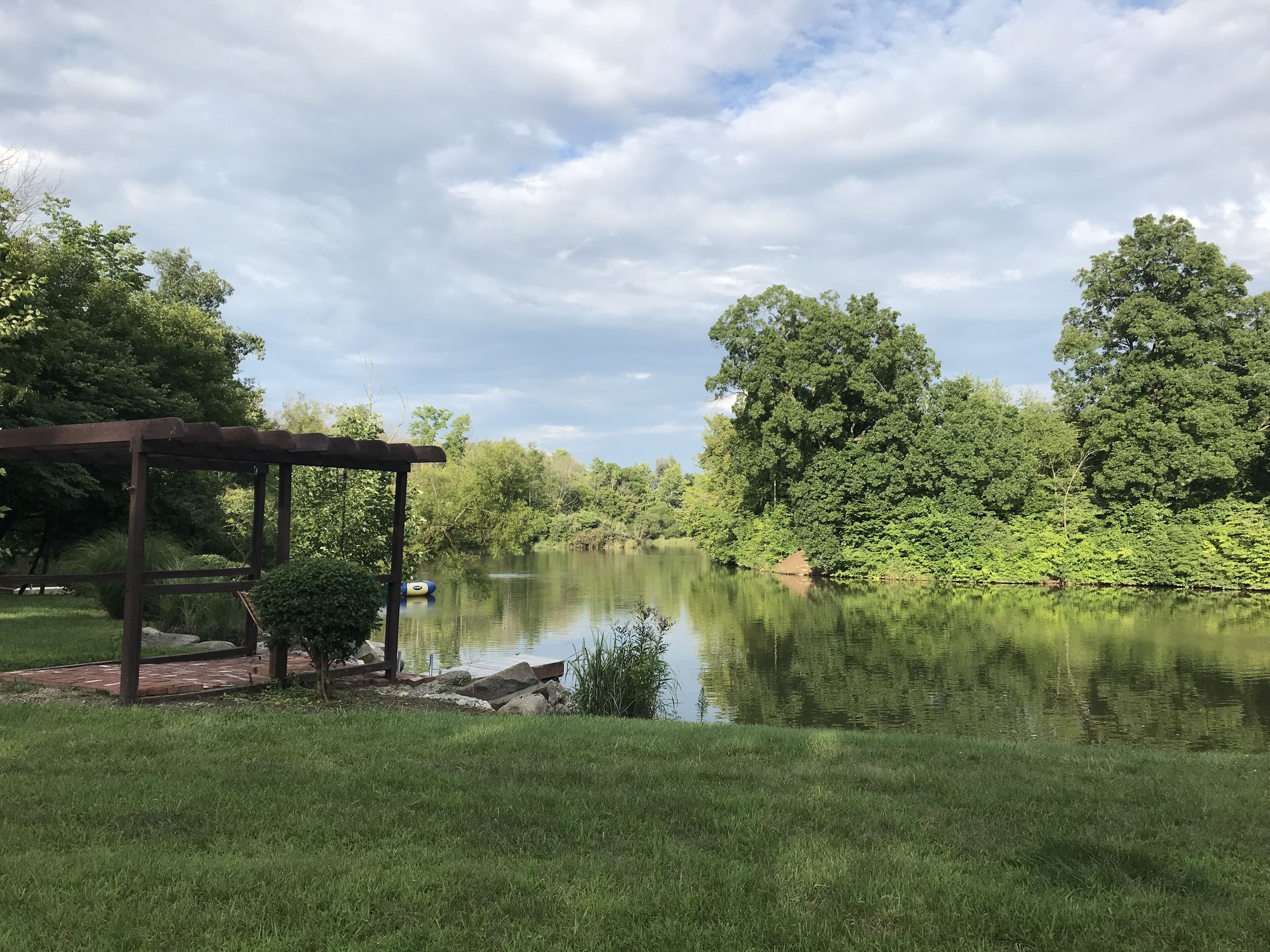Springport Guesthouse at Lake Lillidel.