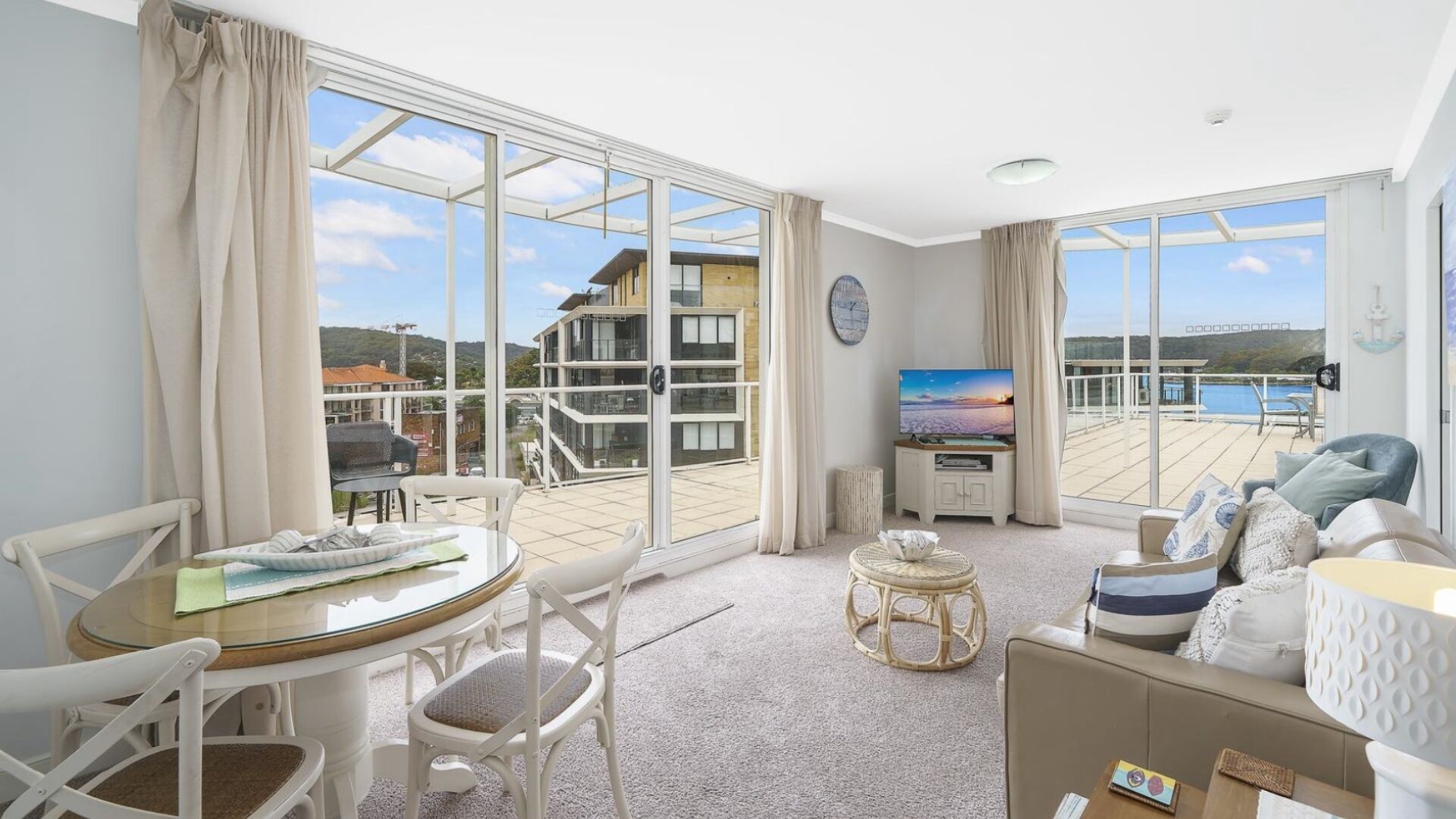 BELLA MARE - 2 Bedroom Ocean View Terrace Apt