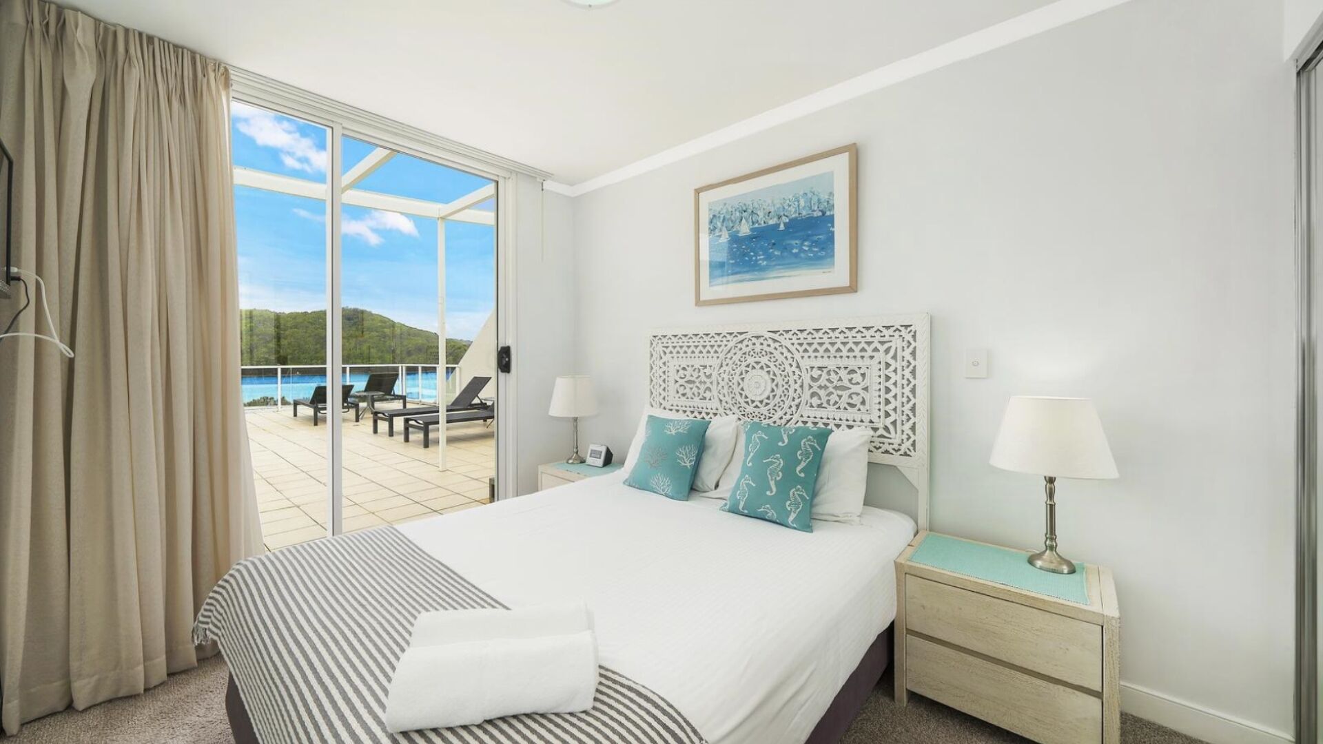 BELLA MARE - 2 Bedroom Ocean View Terrace Apt