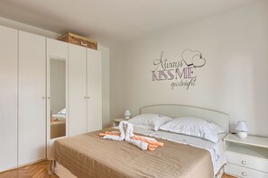 2 bedrooms, free WiFi, bed sheets