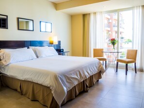 WiFi, bed sheets, wheelchair access - Luxury Palermo Hollywood Studios w/ Amenities: Buenos Aires Best Neighborhood (Buenos Aires)