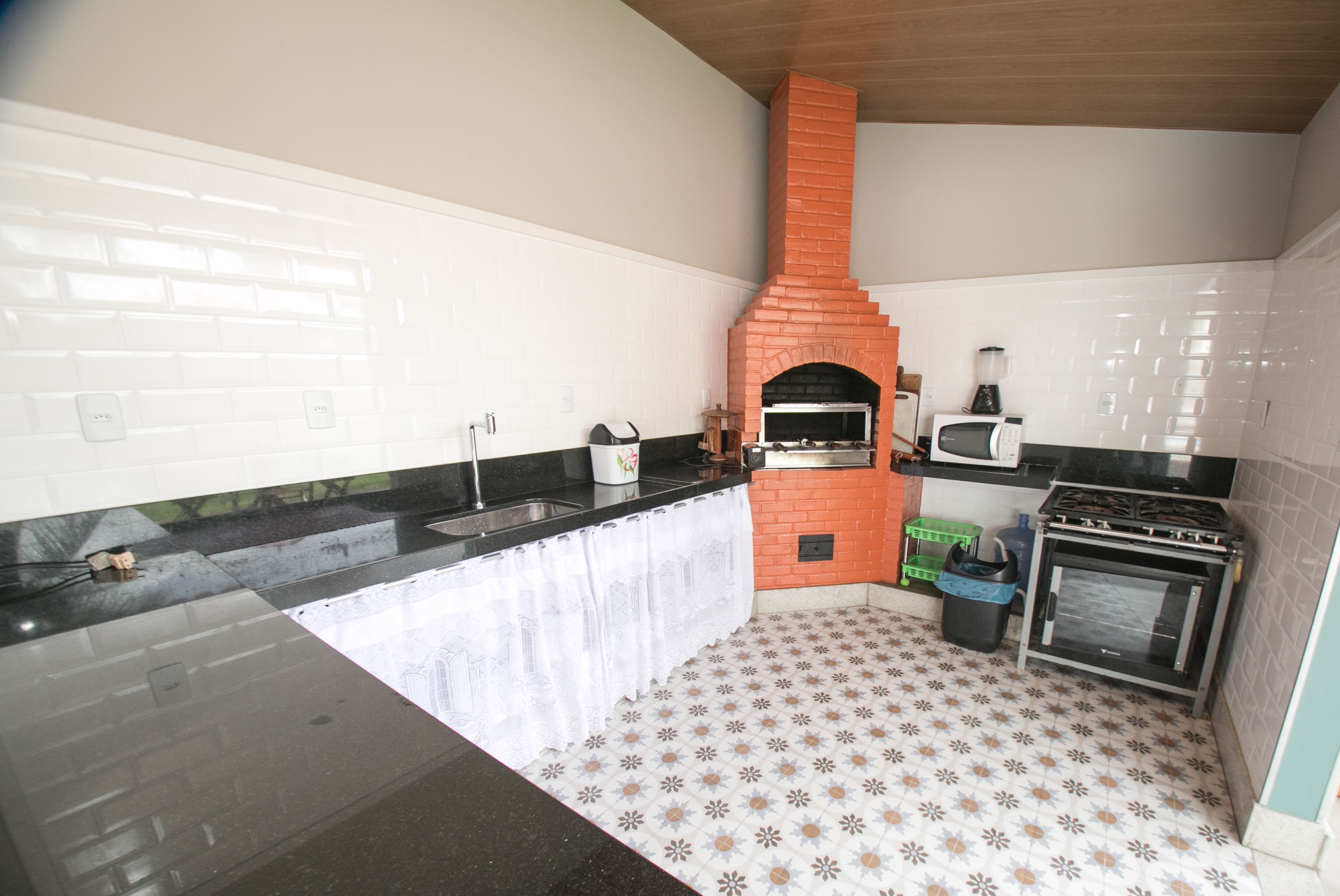 Refinement, elegance, comfort and privacy (Cable TV + Wifi Internet)