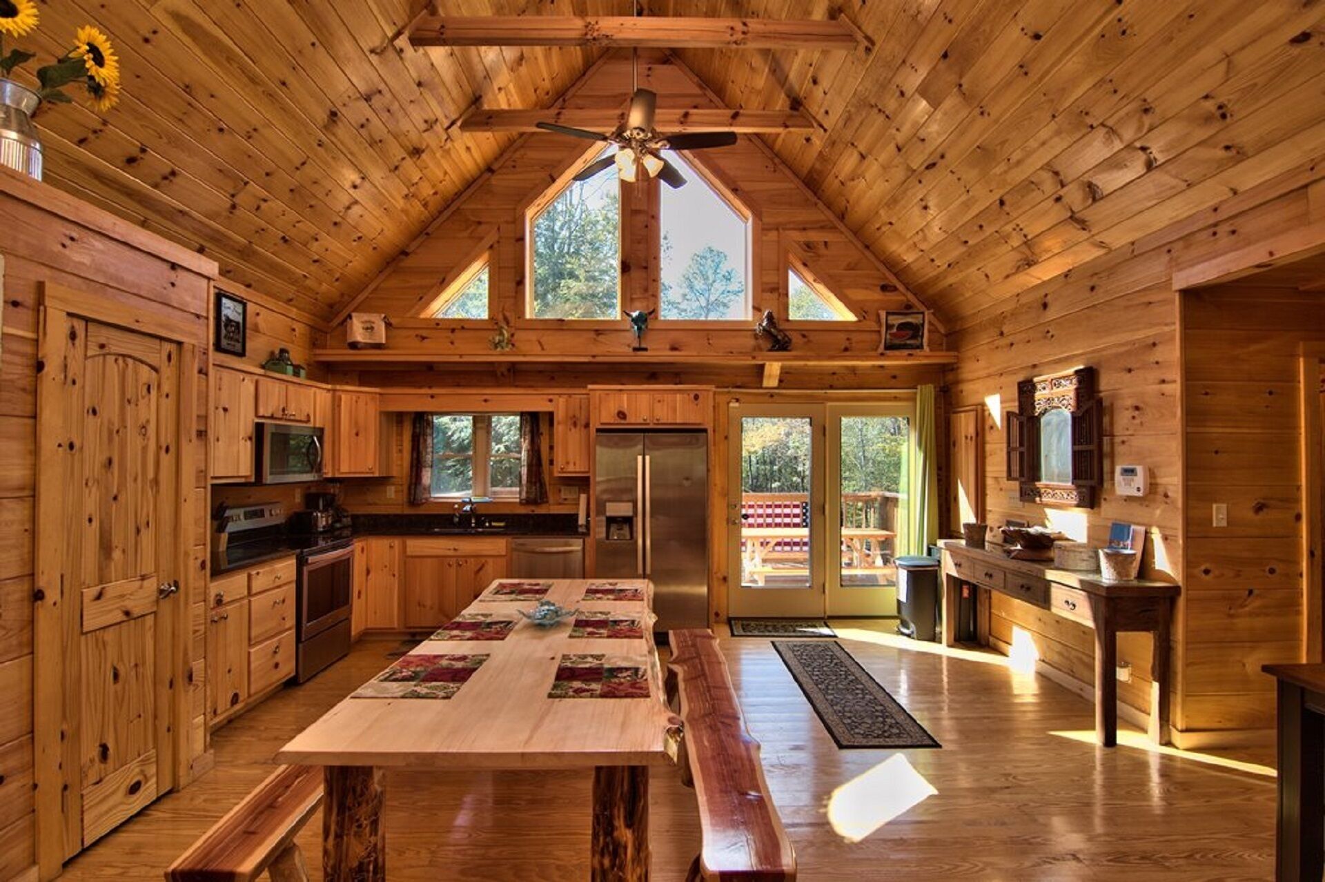 Log Cabin 2 acre borders Lehigh River & Trail - Game room, Bar, Fire Pit, decks