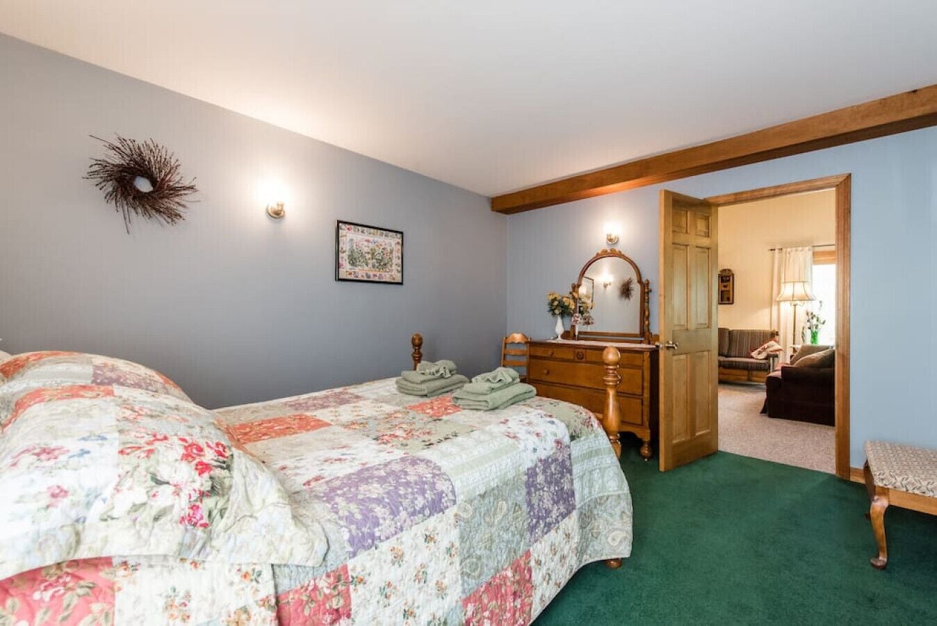 4 chambres, fer et planche à repasser, Wi-Fi gratuit, draps fournis