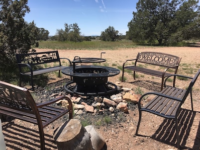 Popular Vacation Rental At The Grand Canyon, Make yourselves at Home!