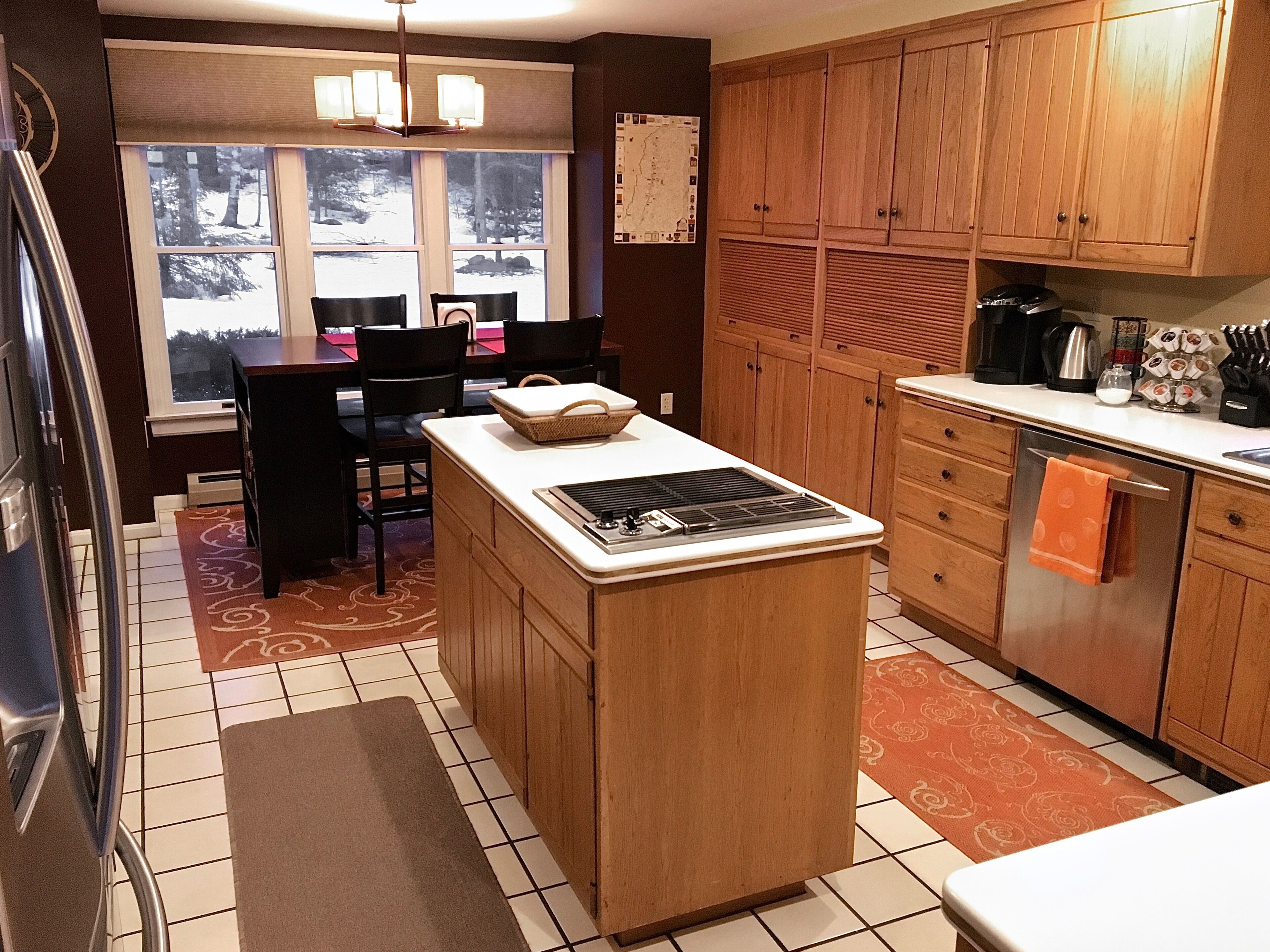 *** Beautiful Home & Gorgeous Views!! ***