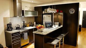 Fridge, microwave, oven, stovetop