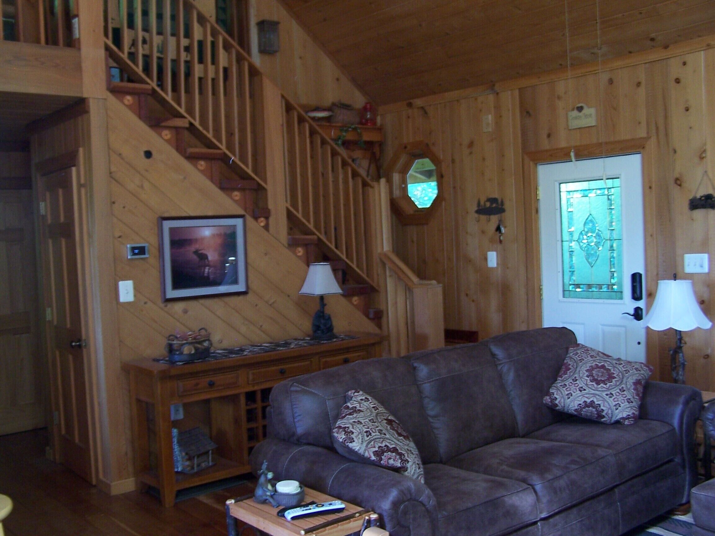 Welcome to the Cozy Moose Cabin- a Romantic Getaway in the High Country! No Pets