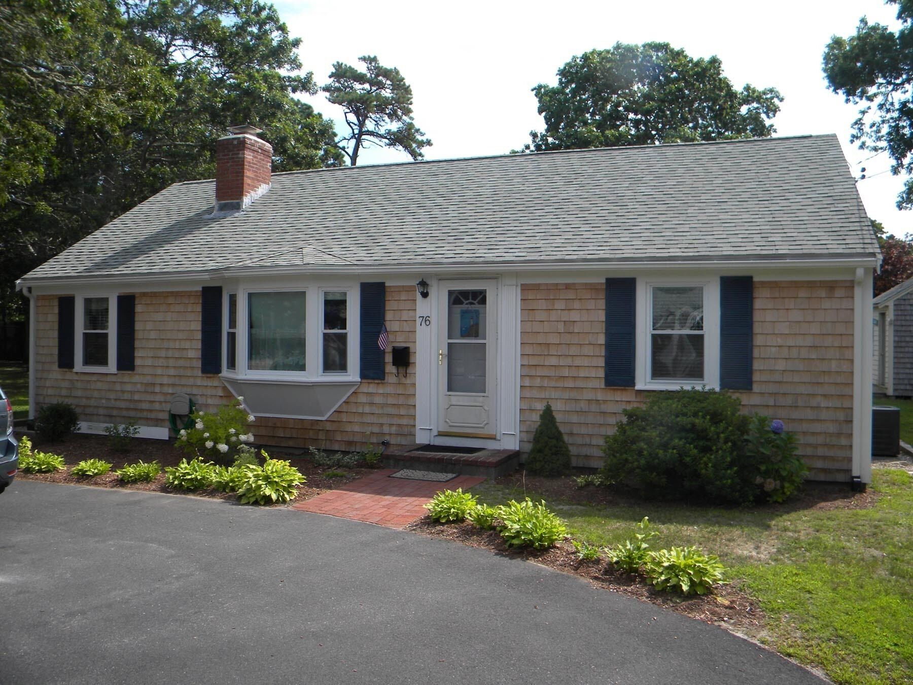 Renovated  - Make this your 'Cape-Escape' - Near Parkers River Beach