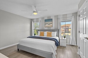 4 bedrooms, iron/ironing board, WiFi, bed sheets