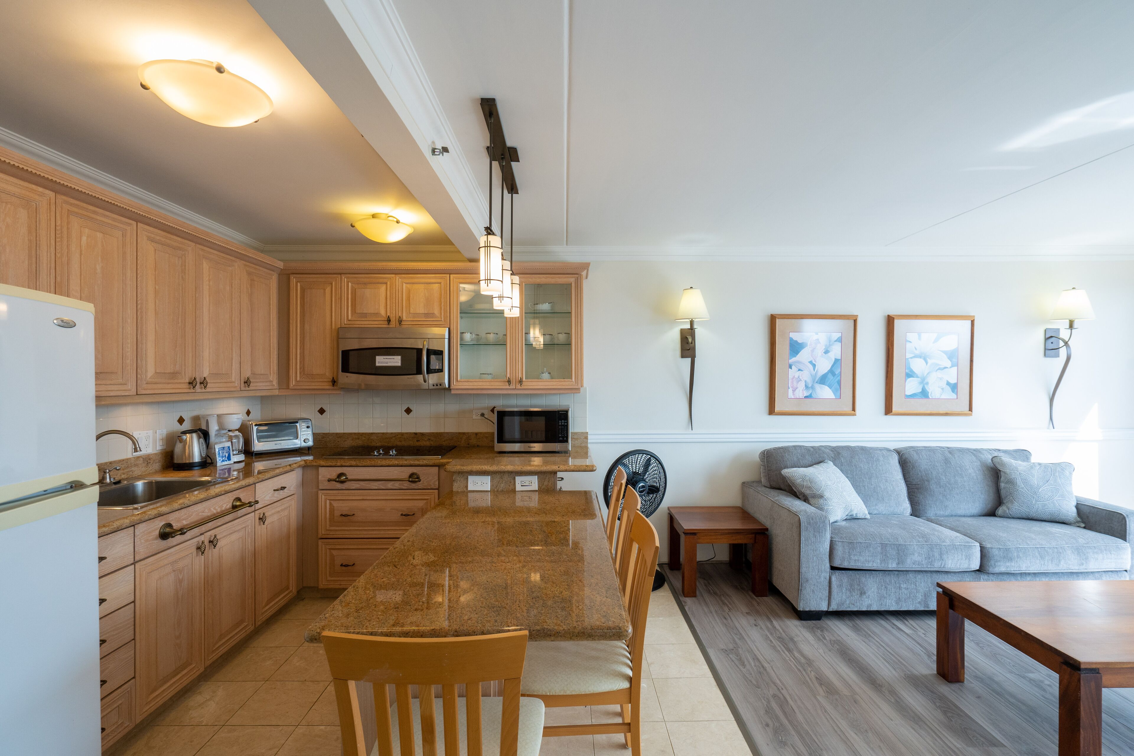 Special Rate.Charming 1BD With Ko'olau Mountain Range View with Free Parking!